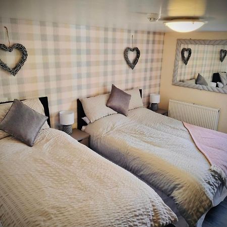 The Crown Inn Ystalyfera 외부 사진